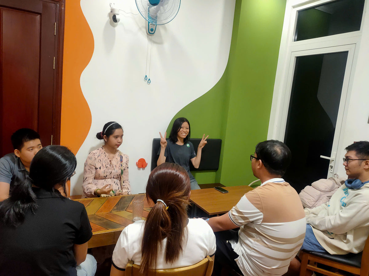 Saigon Social Meetup- Free Talk- Sundays