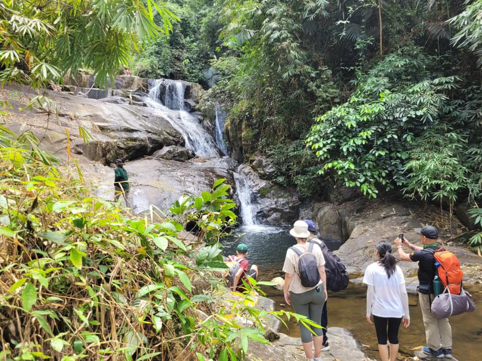 58R: (Private tour) Buffalo Head Waterfalls, The Hidden Gem In The Deep Forest