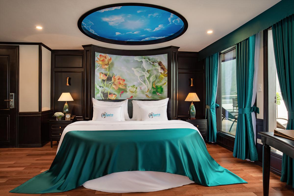 HLB4: Ha Long Bay 5-star Cruise (2 DAYS) Presidential Suite 2nd fl. & Private Sun Terrace