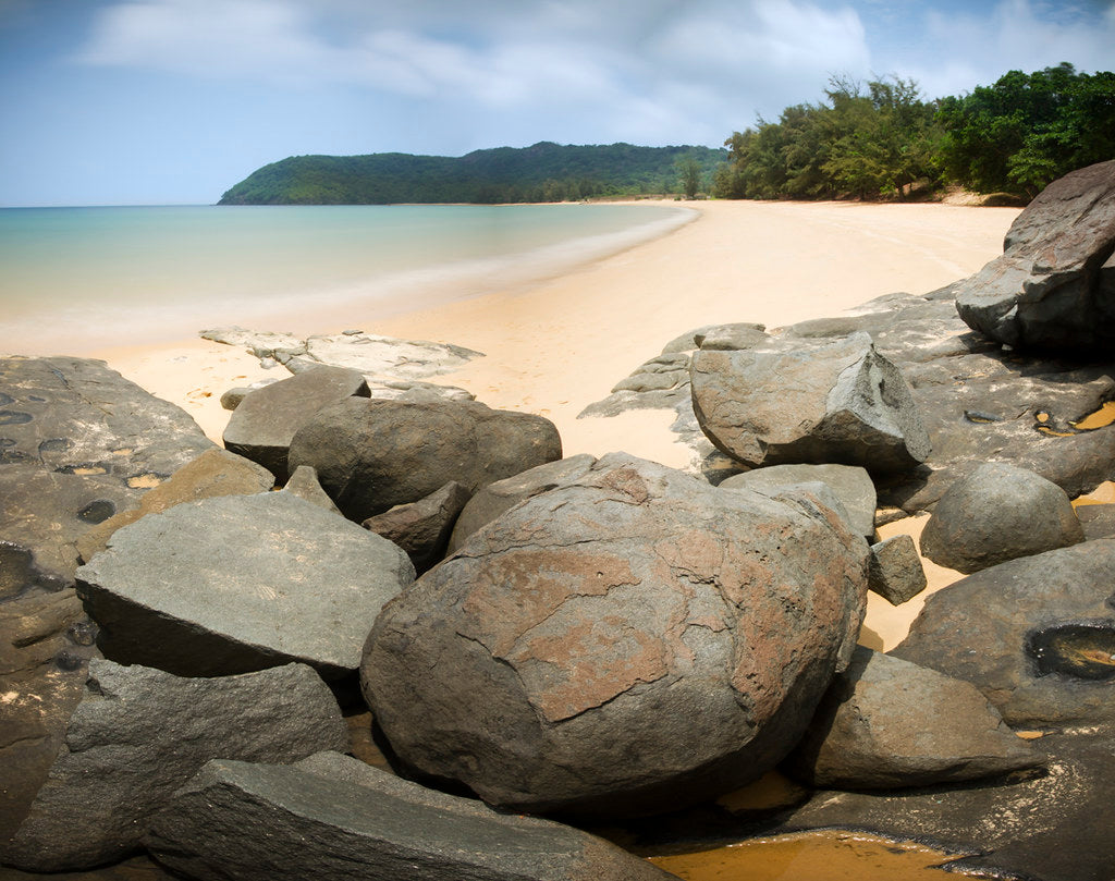 83B: (2 DAYS) Pristine Ba Lua Island - Island-hopping, Shellfish-Catching + Seafood!