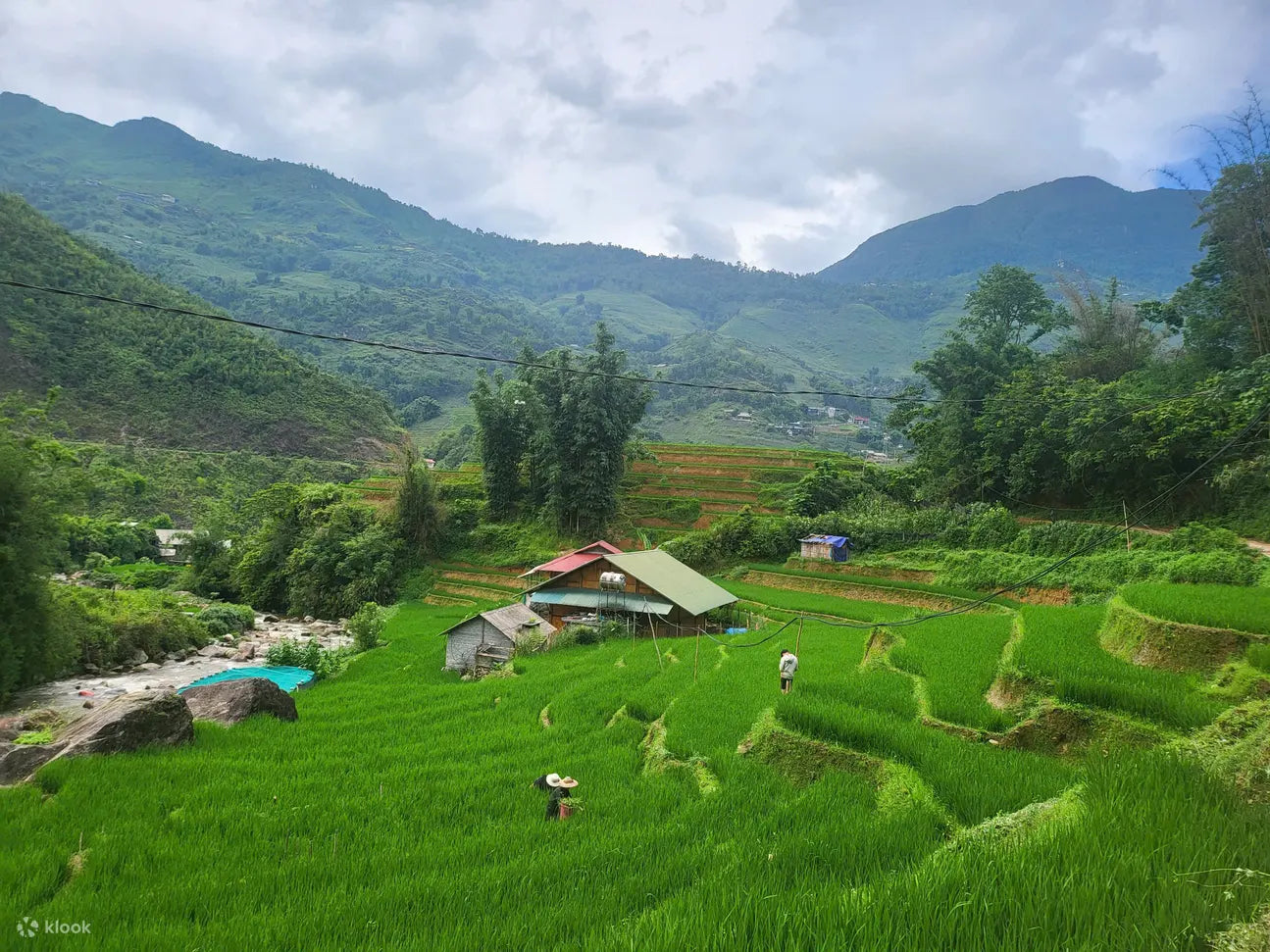 SP-B: Sapa Ethnic Village Trekking Tour from Hanoi (2 Days)