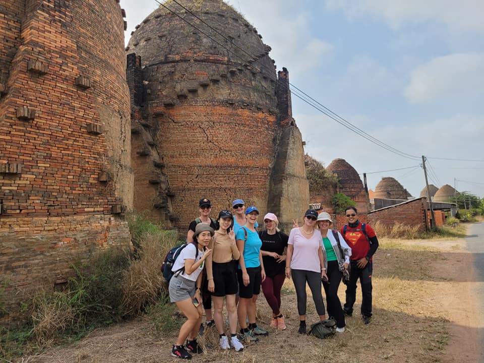 35A: Delta del Mekong: Entrando en el 'Reino Rojo' de Pottery Village