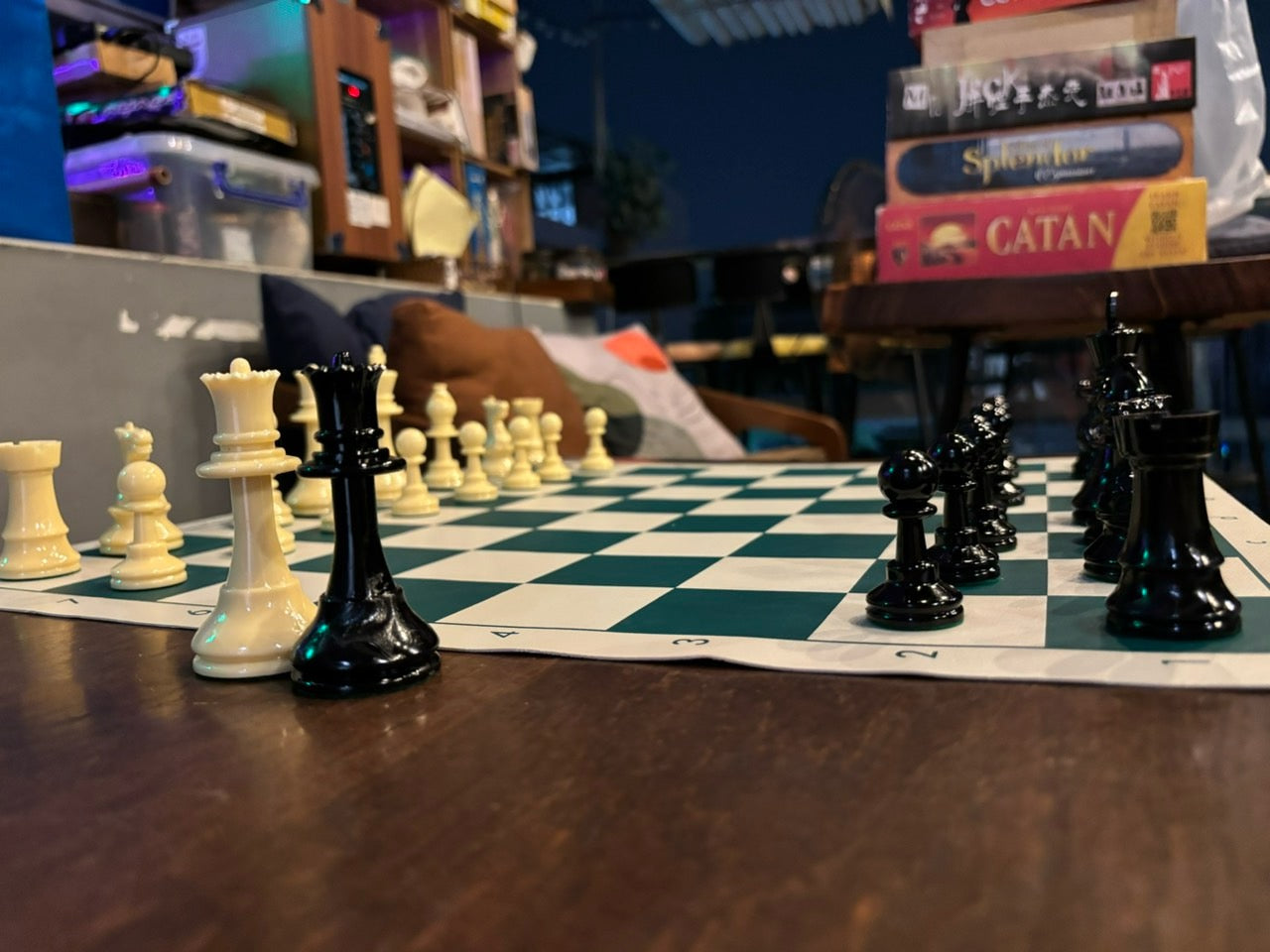 国际象棋♟️和扑克♣️俱乐部