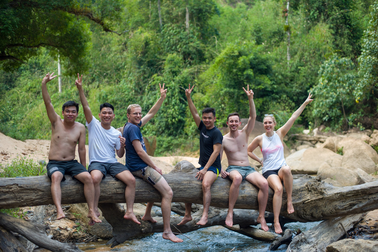89A: Đạ Huoai Stream - Venturing To Crystal Clear Streams In Nature's Embrace