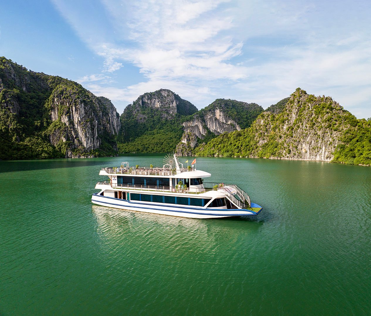 HLA1: Ha Long Bay, Luxury 5-Star Cruise (ONE Day, Return To HANOI)