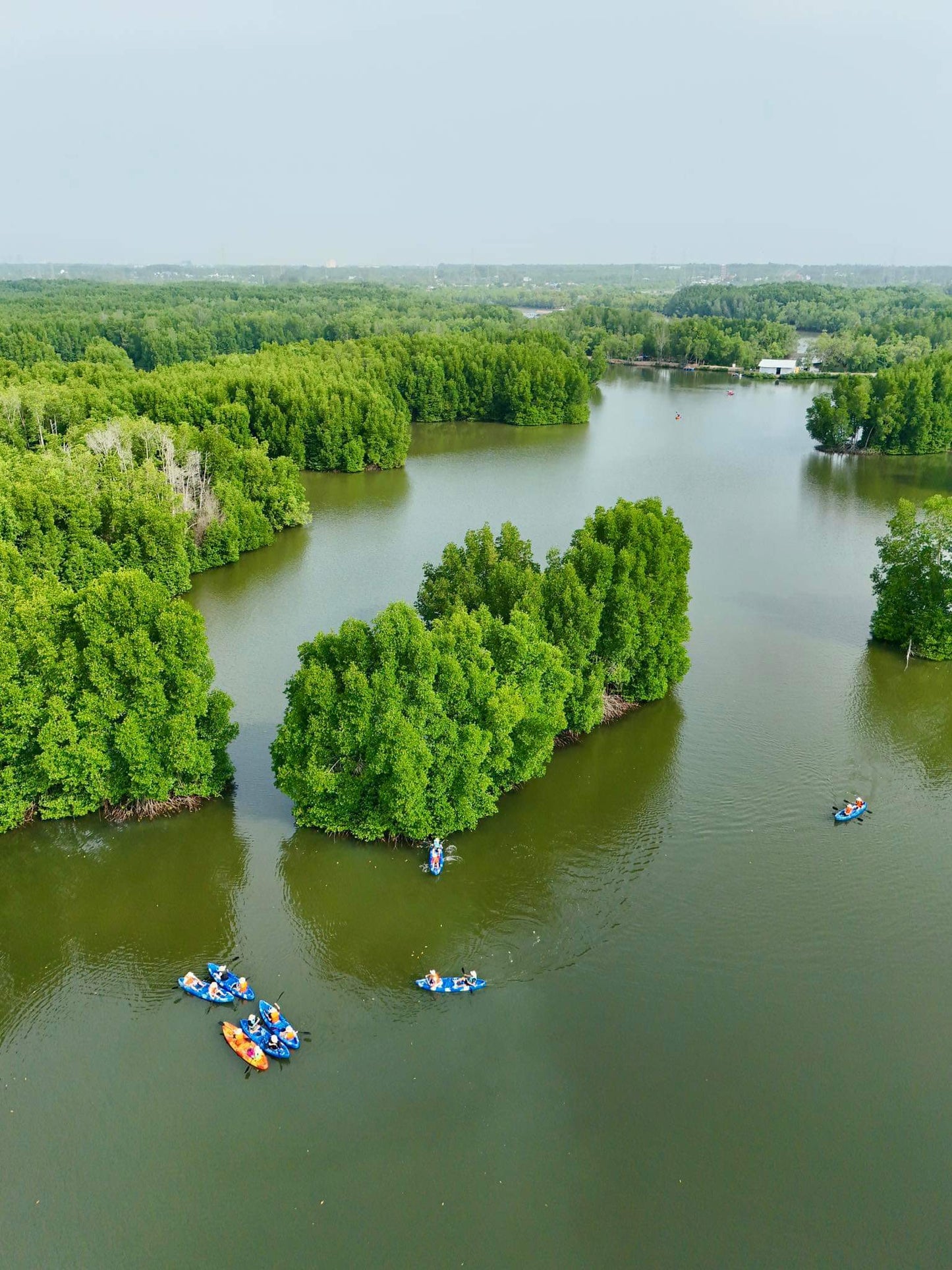 77BC：（1.5 天）Dong Tranh River Glamping，水上活动探险