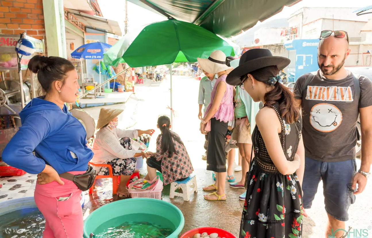 PQA4: South Phu Quoc - White Sand Beach, Pagoda & Pepper Farm