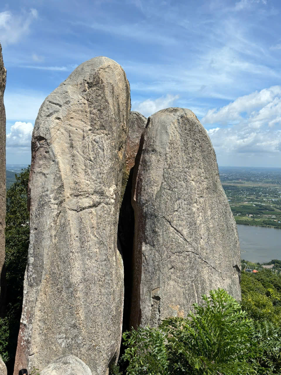 4AB (Shared Bus)- Minh Dam mountain- A Spiritual Journey
